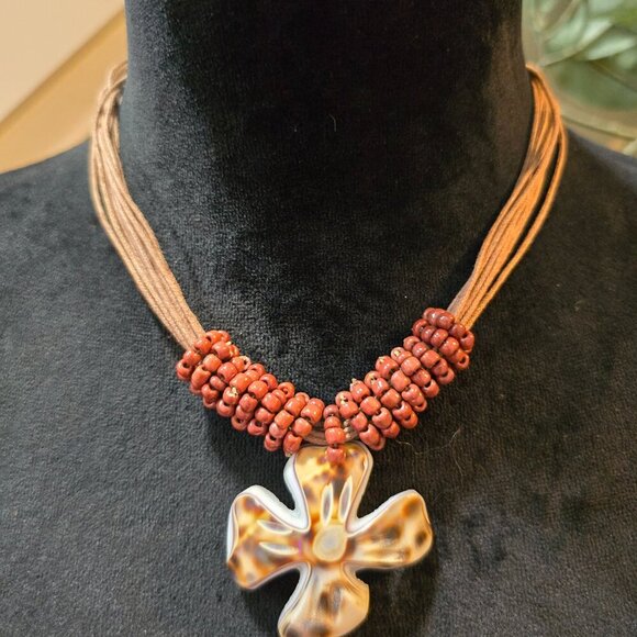 Women Fashion Orange Flowers & Plants Beaded Pendants Necklace with Button Clasp - Picture 2 of 6